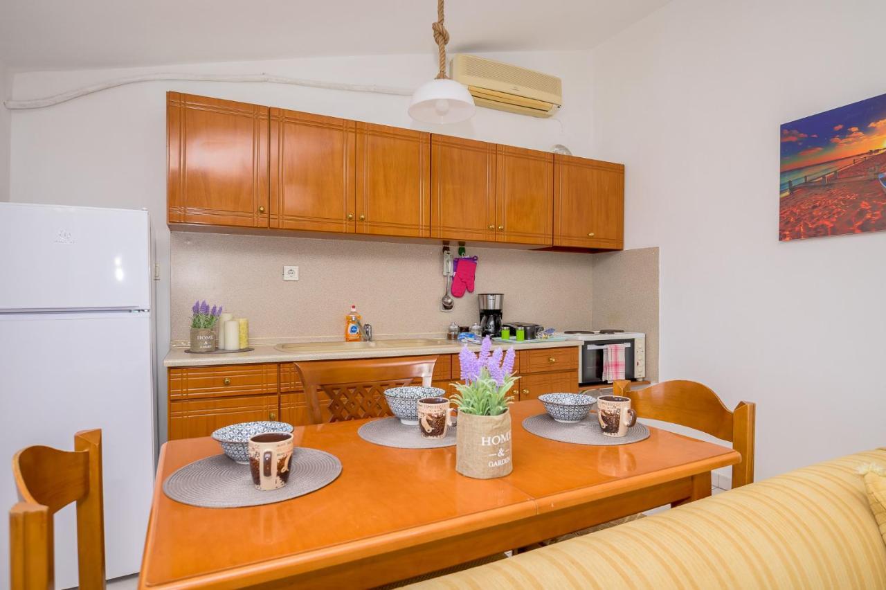 City Melody Apartment With Private Parking Александруполис Екстериор снимка